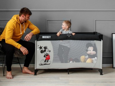 Hauck Disney Dream N Play - Mickey Stars | Travel Cot