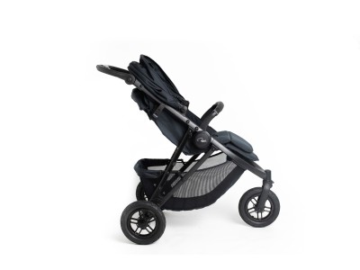 Roma Atlas 3 Wheel Pram - Jet Black | Baby Snooze