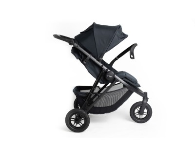 Roma Atlas 3 Wheel Pram - Jet Black | Baby Snooze