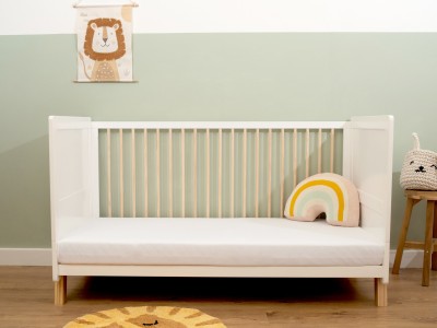 Clair de Lune Essentials Cot Bed | Baby Snooze