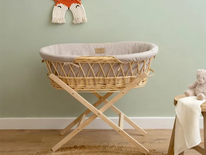 Organic Wicker Moses Basket - Sage | Clair de Lune