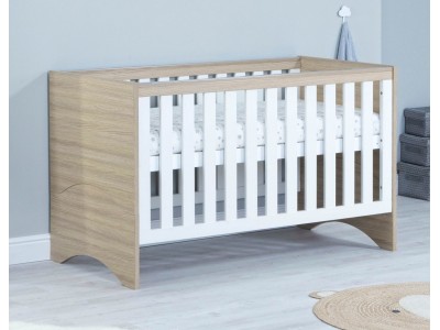 Babymore Veni Cot Bed – Oak White | Baby Snooze