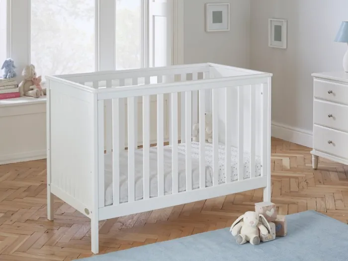 Molly mini cot bed, rounded corners, retro cot